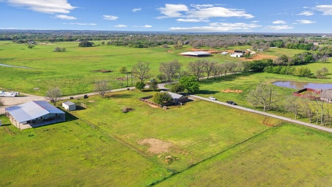 Building Photo - Horse Property