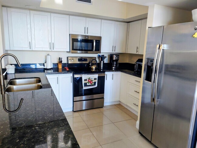 Building Photo - 100 N Federal Hwy