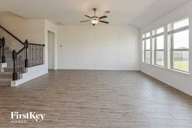 Building Photo - 9611 Pleasant Way