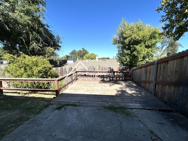 Building Photo - 6328 Bonham Cir