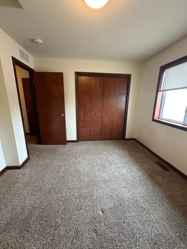 Building Photo - 1121 Prairie Rose Dr SW