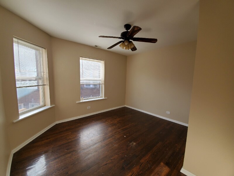 Building Photo - 7014 S Sangamon St