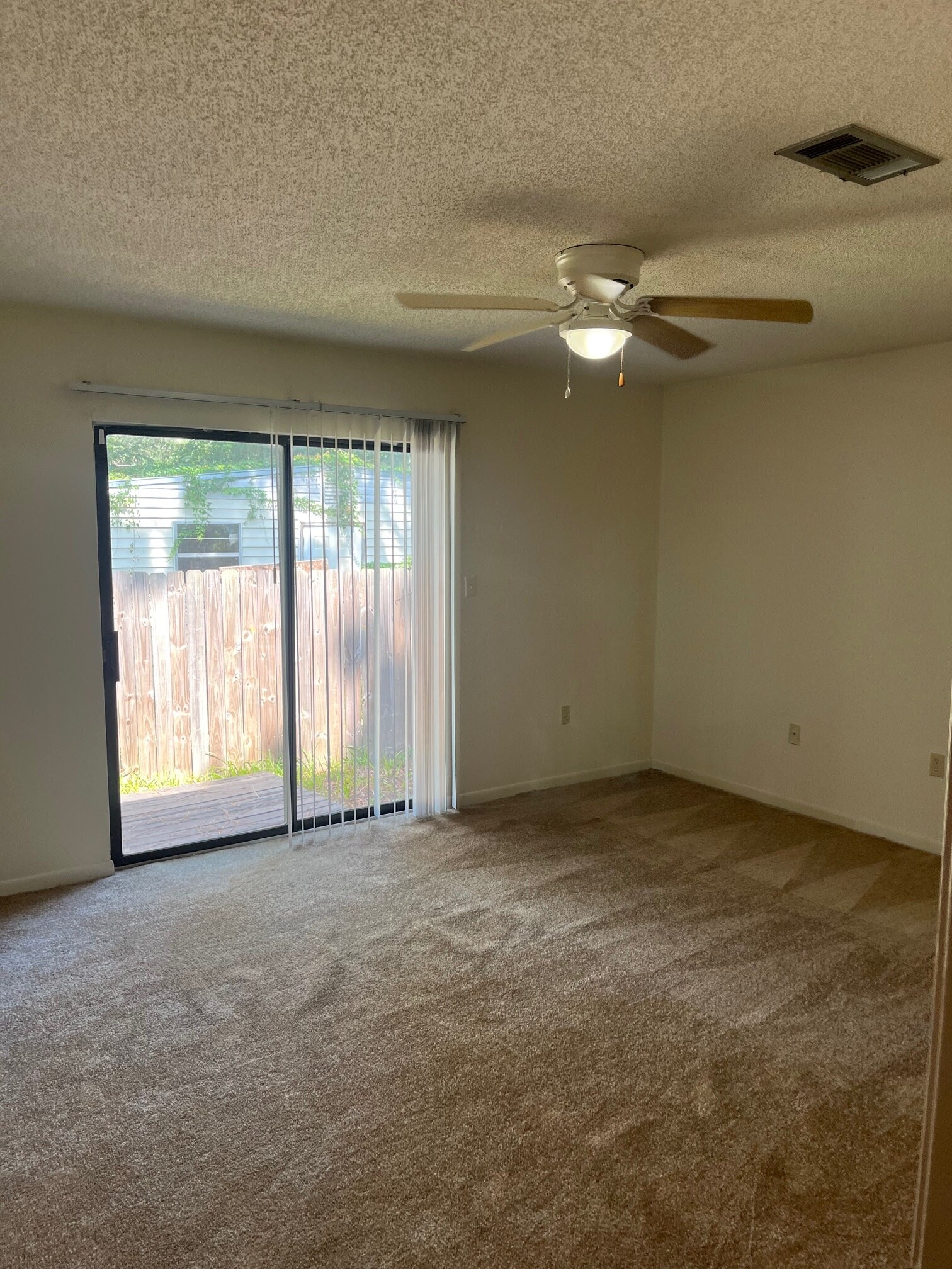 Master bedroom - 25 6th St