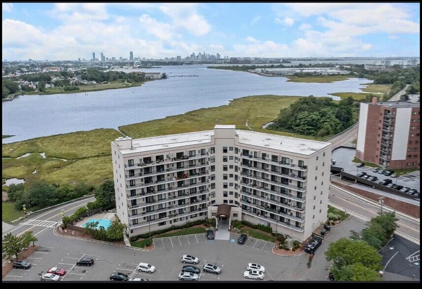 Building Photo - 133 Commander Shea Blvd