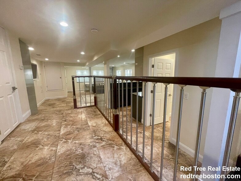 Building Photo - 25 St Marys Ct