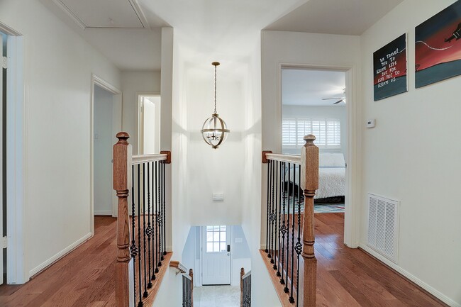 Building Photo - 12523 Briar Forest Dr