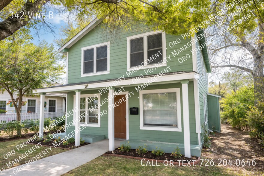 Building Photo - Wonderful Home So Close to Downtown