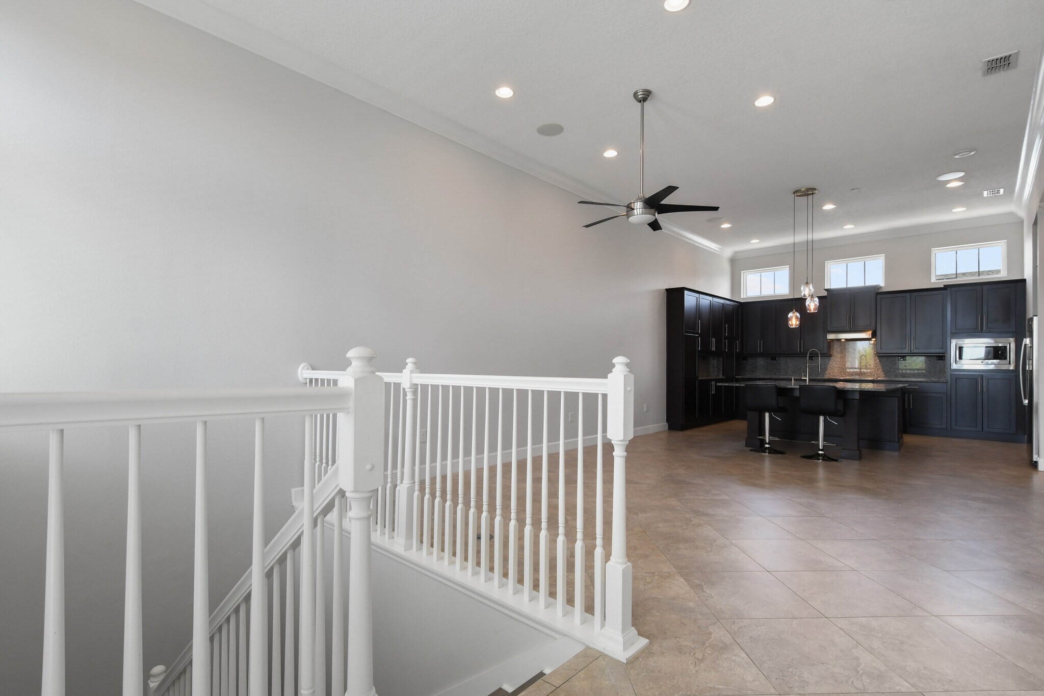 Building Photo - 13787 Benavente Ave