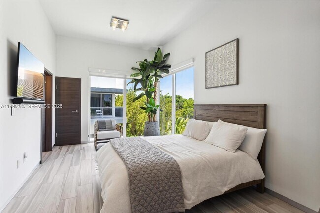 Building Photo - 101 N Shore Dr