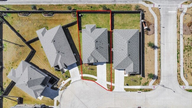 Building Photo - 3113 Paso Fino Dr