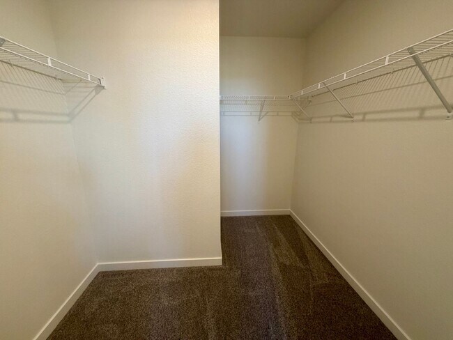 Building Photo - 3852 Pinnacles Ct