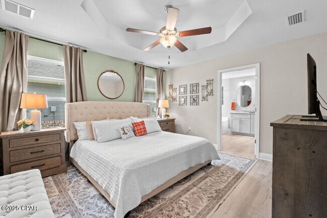 Building Photo - 11434 Palm Breeze St