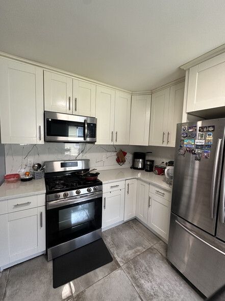 Primary Photo - 36 Faneuil St