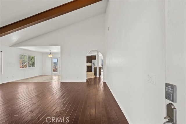 Building Photo - 1138 Lakeview Dr