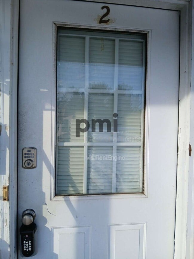 Building Photo - 1306 Arthur Ave