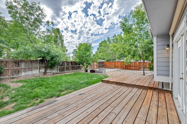 Building Photo - Spacious Home in Castle Rock