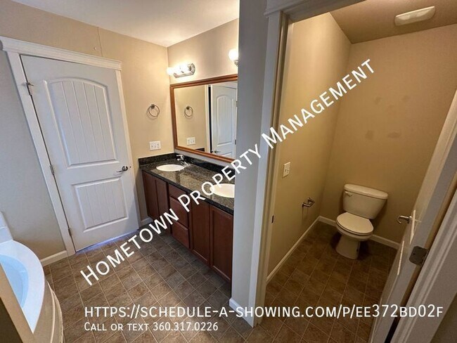 Building Photo - Custom 5 Bedroom Home in Freestone Station...