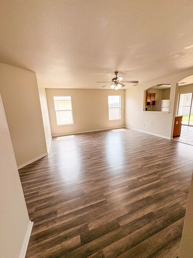 Building Photo - 2909 Blackburn Dr