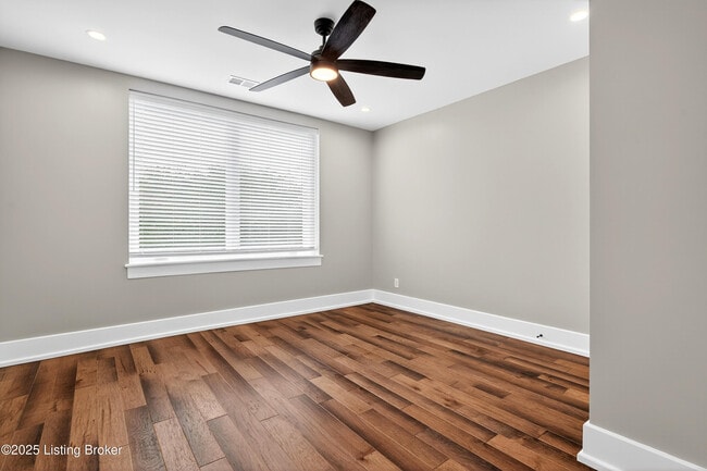 Building Photo - 1529 W Market St