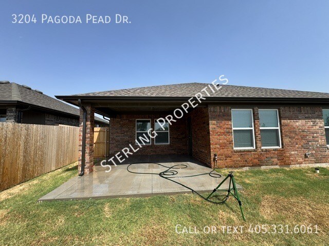 Building Photo - 3204 Pagoda Pead Dr