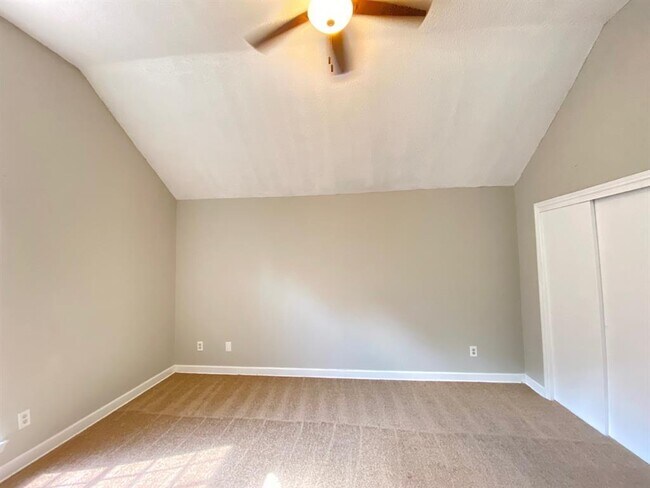 Building Photo - 4315 Palmer Plantation Dr