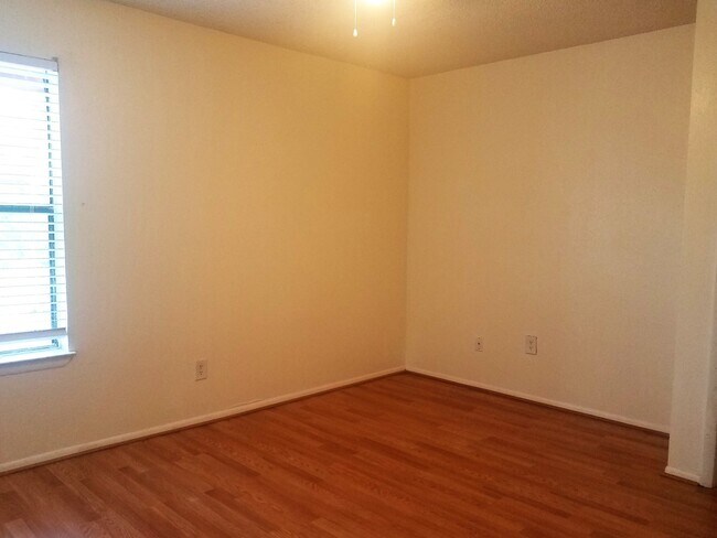Building Photo - 3772 Idlebrook Cir
