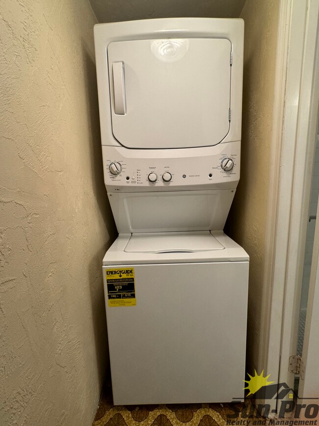 Building Photo - 116 Moonstone Ct