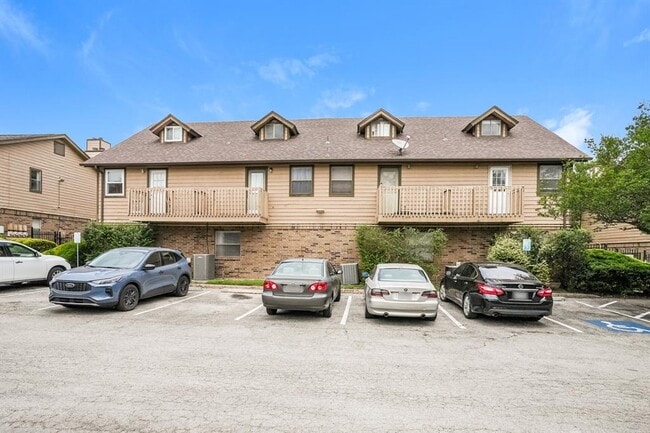 Building Photo - 5608 Cougar Dr