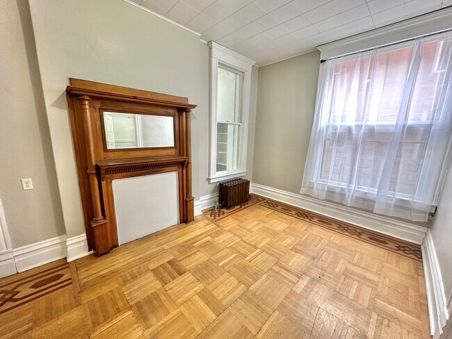 IMG_3130 - 1458 N Gaylord St