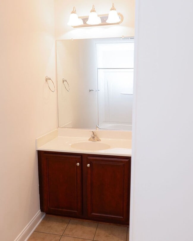 Building Photo - 4988 Wyngate Village Dr
