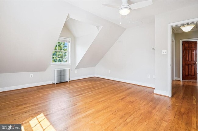 Building Photo - 121 S Fenwick St