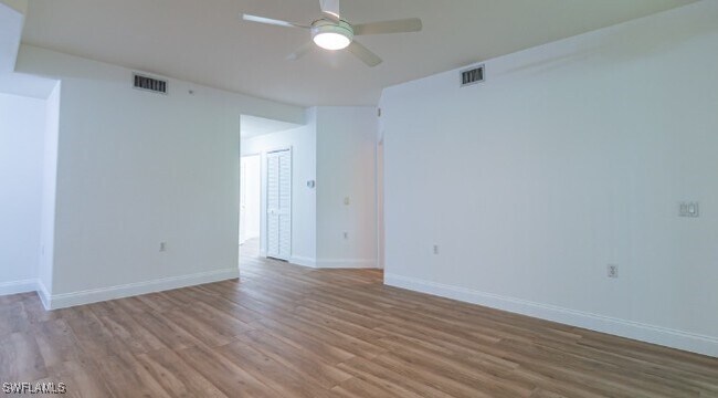 Building Photo - 2200 Arielle Dr