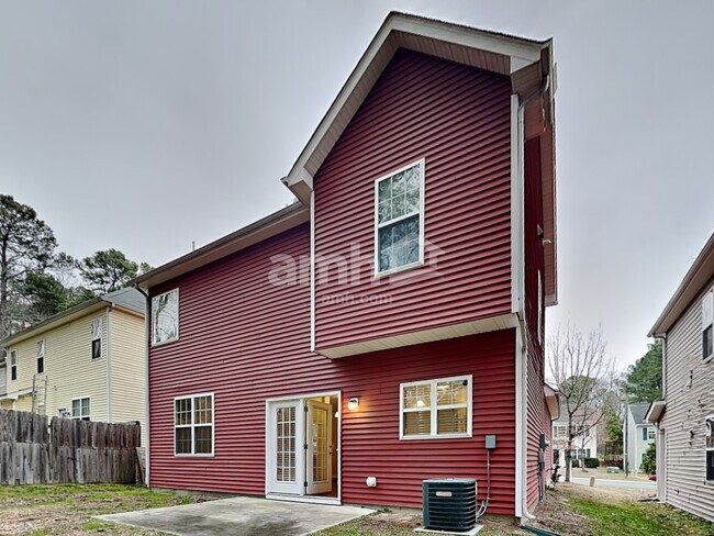 Building Photo - 906 Reedy Way