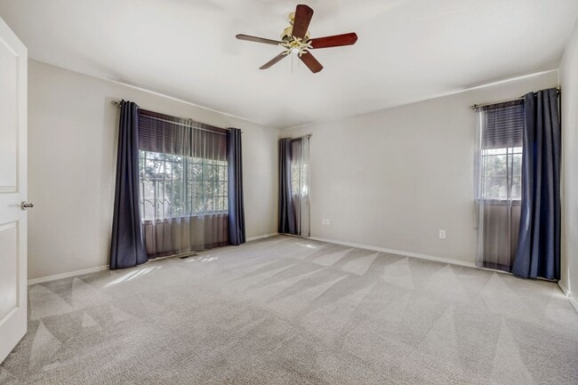 Building Photo - 3 Bed 3 Bath Townhouse in Westminster