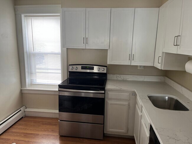 Building Photo - 61 Wall St