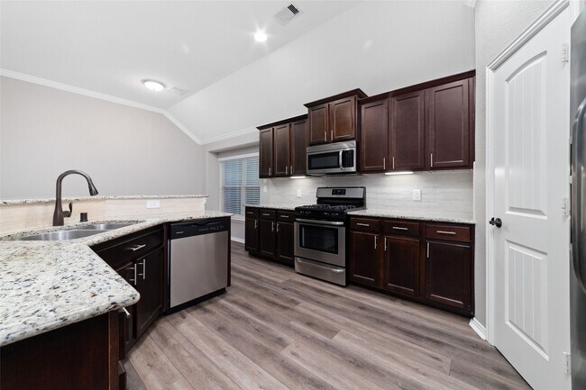 Building Photo - 9515 Knox Prairie Ct