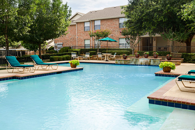 Building Photo - The Village at Johnson Creek