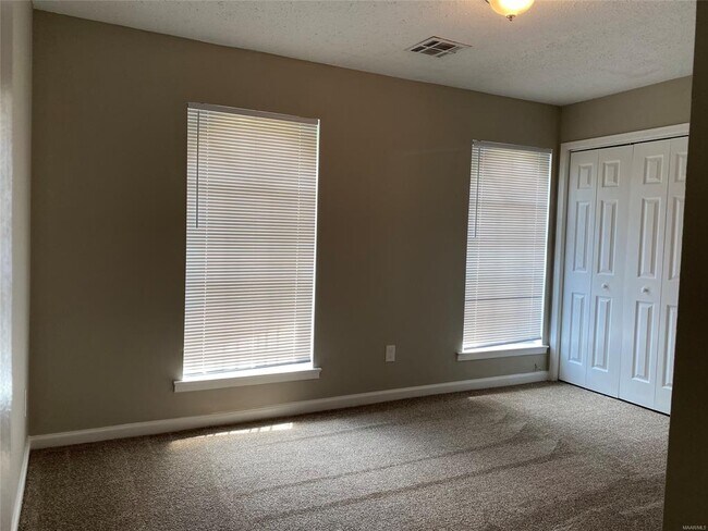 Building Photo - 1429 Dunbarton Rd