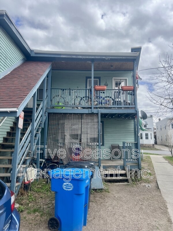 Building Photo - 65-67-67 Intervale Ave