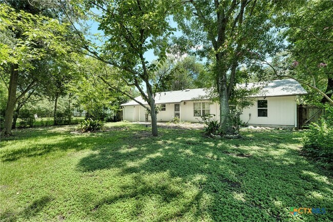 Building Photo - 6218 Brookside Dr