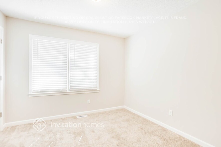 Building Photo - 201 Garretts Dr