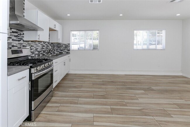 Building Photo - 6536 Tokay Rd
