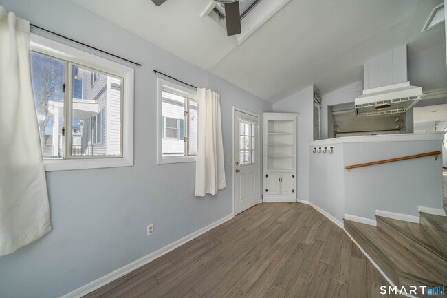 Building Photo - 10C Crouch Rd