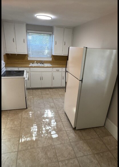 Building Photo - 507 10th St