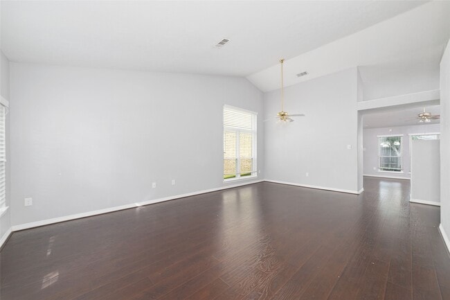 Building Photo - 20822 Whitevine Way
