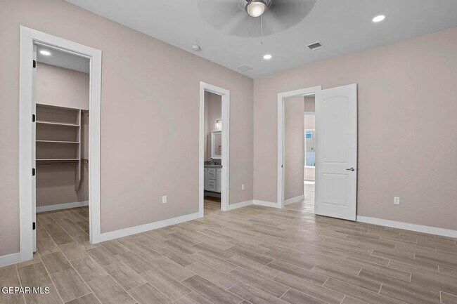 Building Photo - 1031 Vinton Ave