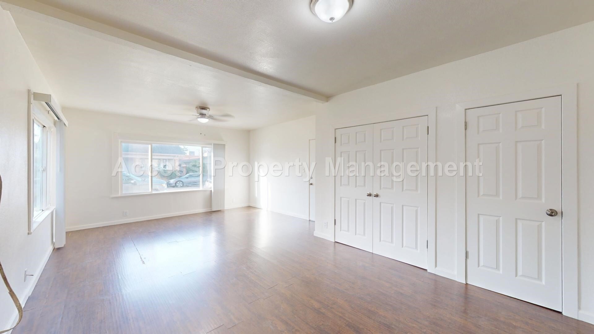 Building Photo - 21 E Walnut St