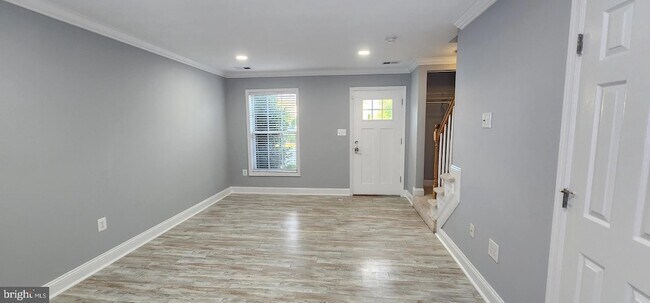 Building Photo - 483 Arwell Ct