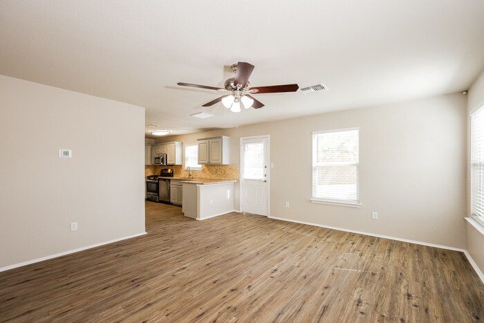 Building Photo - 5738 Red Canyon