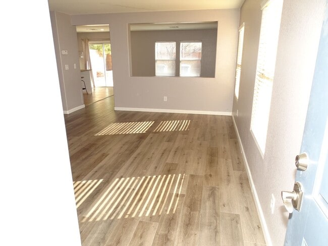 Building Photo - 3 Bedroom Home In The Heart Of Summerlin